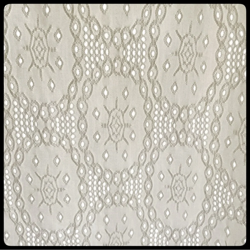 {Urban Romantics} Eyelet Lace Top - Picture 3 of 5